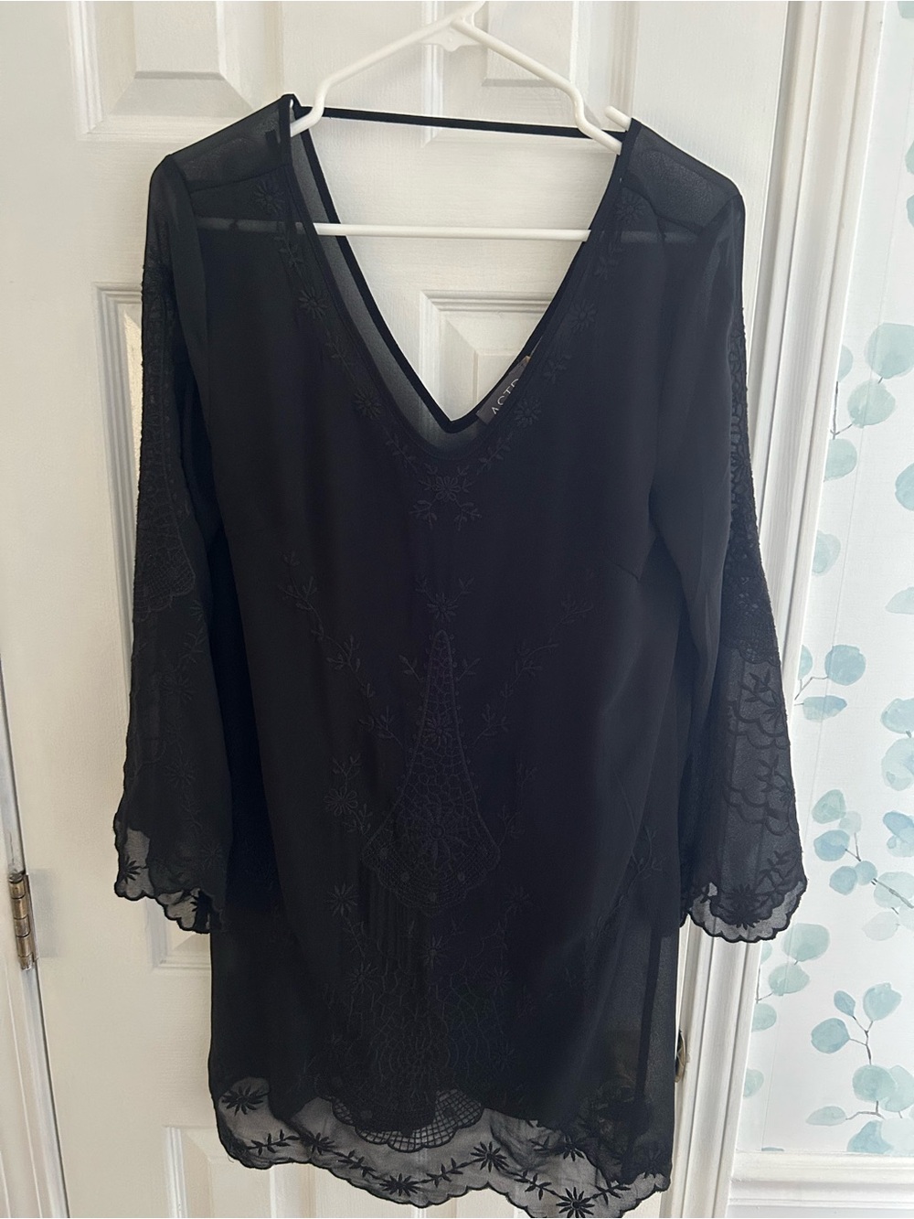 Astr Black Sheer V-Neck Embroidered Long Sleeve Tunic Dress